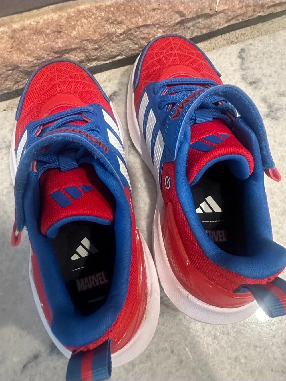adidas Kids Spiderman Light Up Shoes, Size 1
